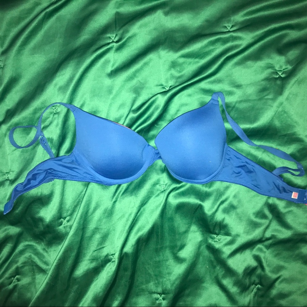 PINK Victoria’s Secret 34B Push Up